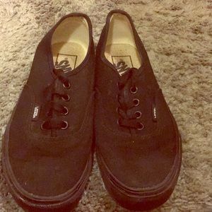 Black low cut VANS